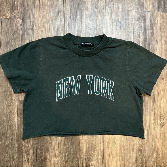 Brandi Melville Dark Green New York Logo Crop Top Short Sleeve Cotton Shirt S - Picture 2 of 9